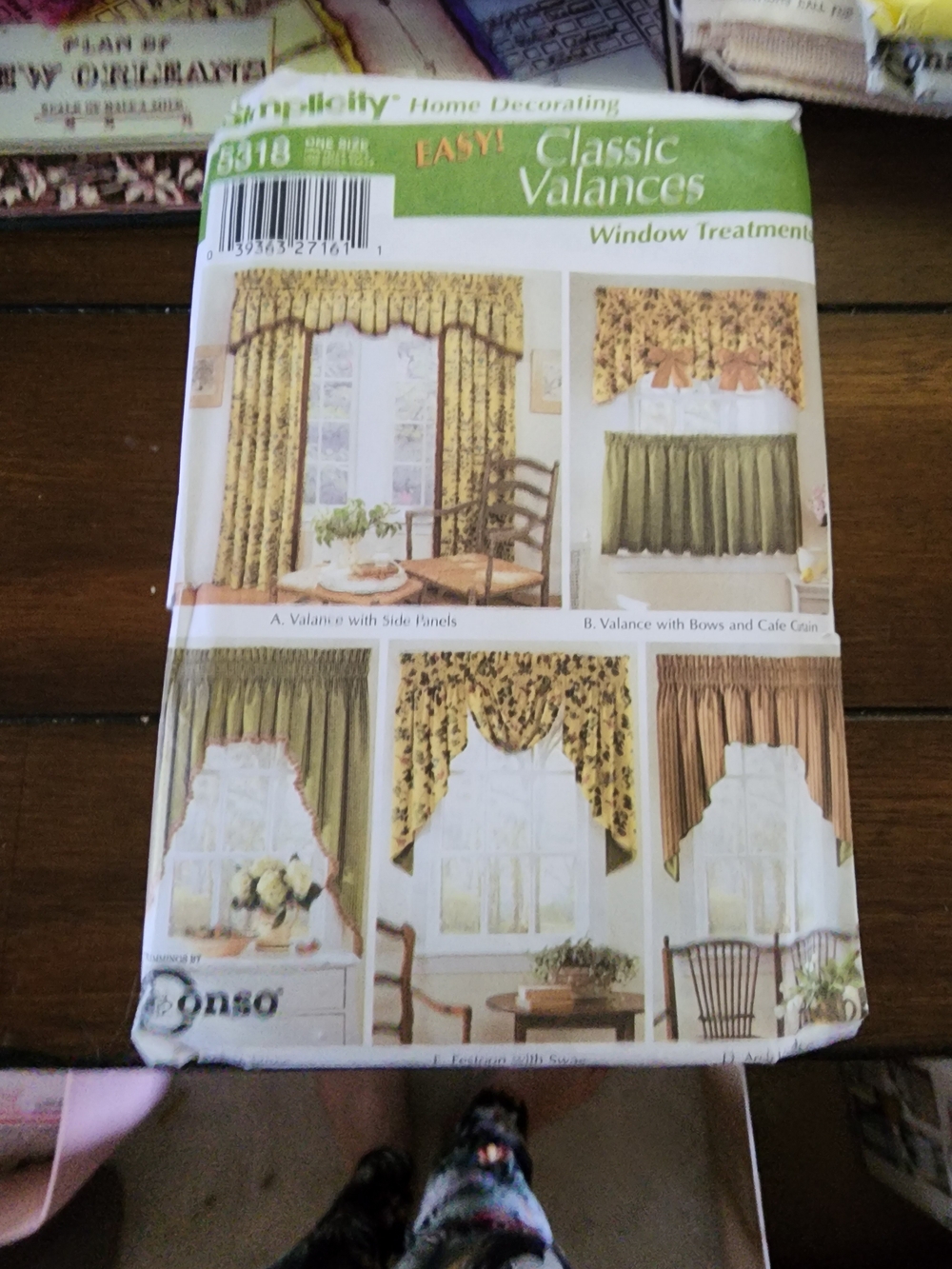 Simplicity Valances in Green and Yellow Floral Print Patterns 5318